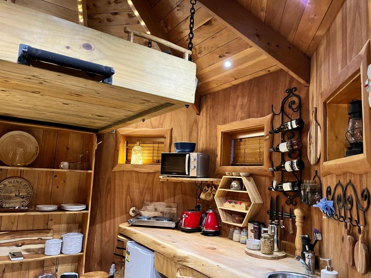 Tree House Lodge Bed & Breakfast Cheviot Exteriör bild