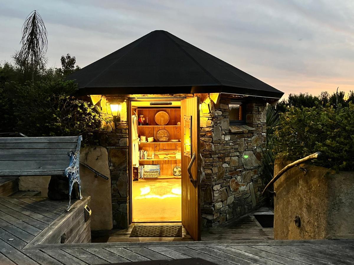Tree House Lodge Bed & Breakfast Cheviot Exteriör bild