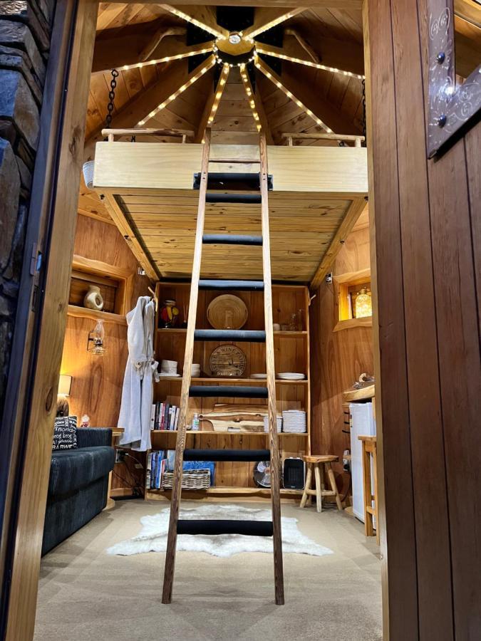 Tree House Lodge Bed & Breakfast Cheviot Exteriör bild