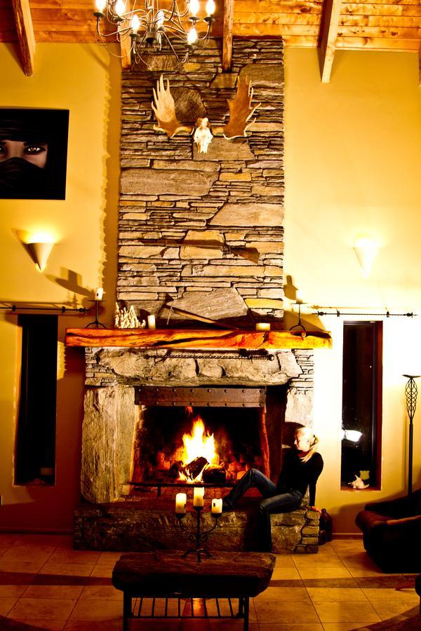 Tree House Lodge Bed & Breakfast Cheviot Exteriör bild