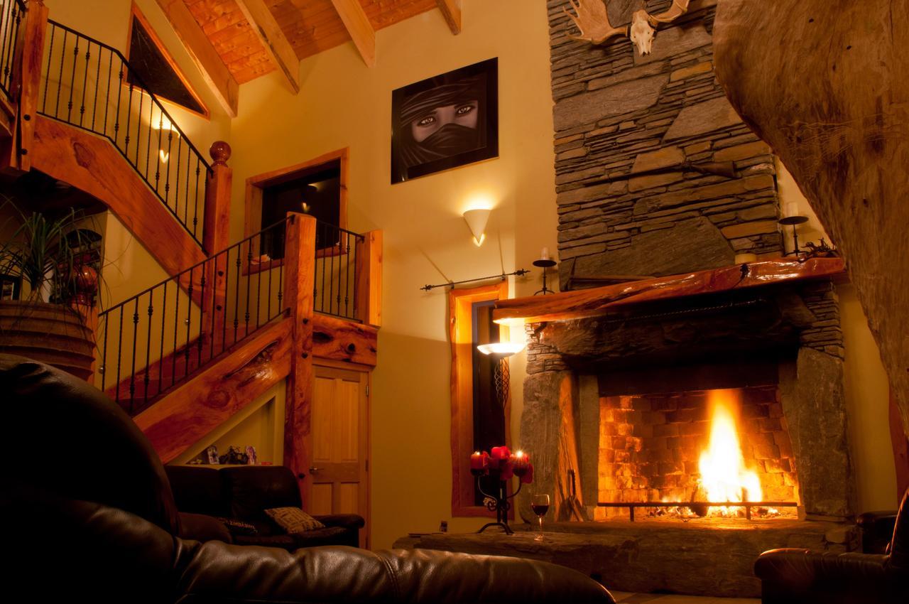 Tree House Lodge Bed & Breakfast Cheviot Exteriör bild