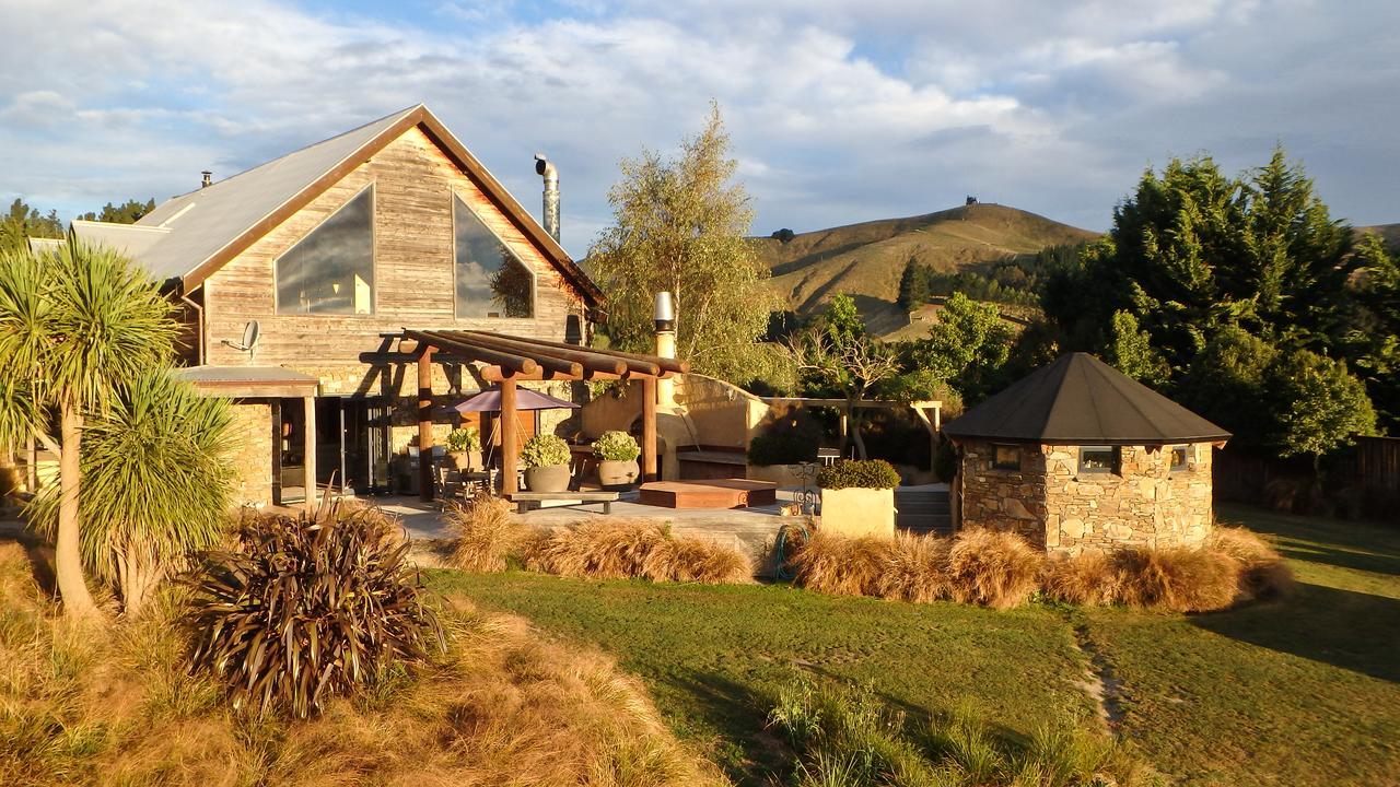 Tree House Lodge Bed & Breakfast Cheviot Exteriör bild