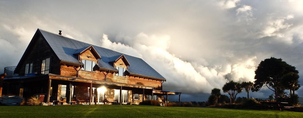 Tree House Lodge Bed & Breakfast Cheviot Exteriör bild